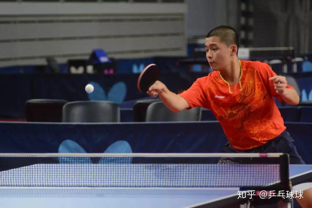 对比这两家 对比这两家